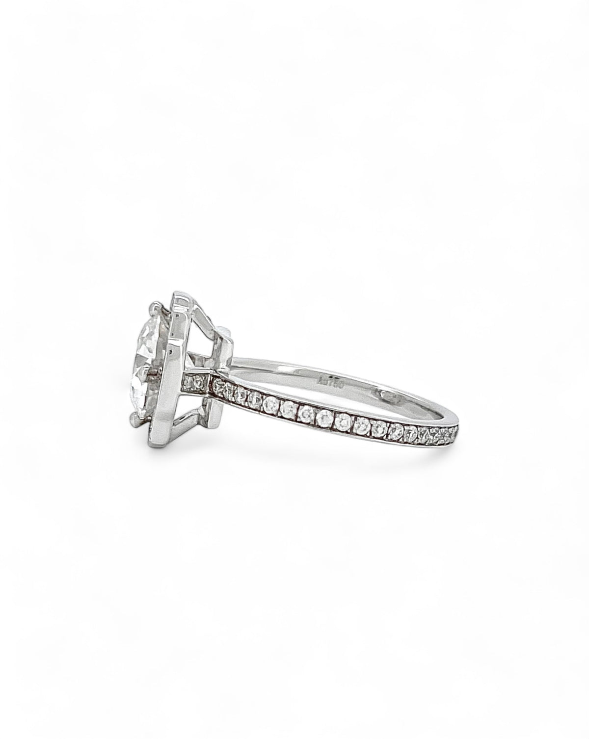 Empress Aura Moissanite Ring