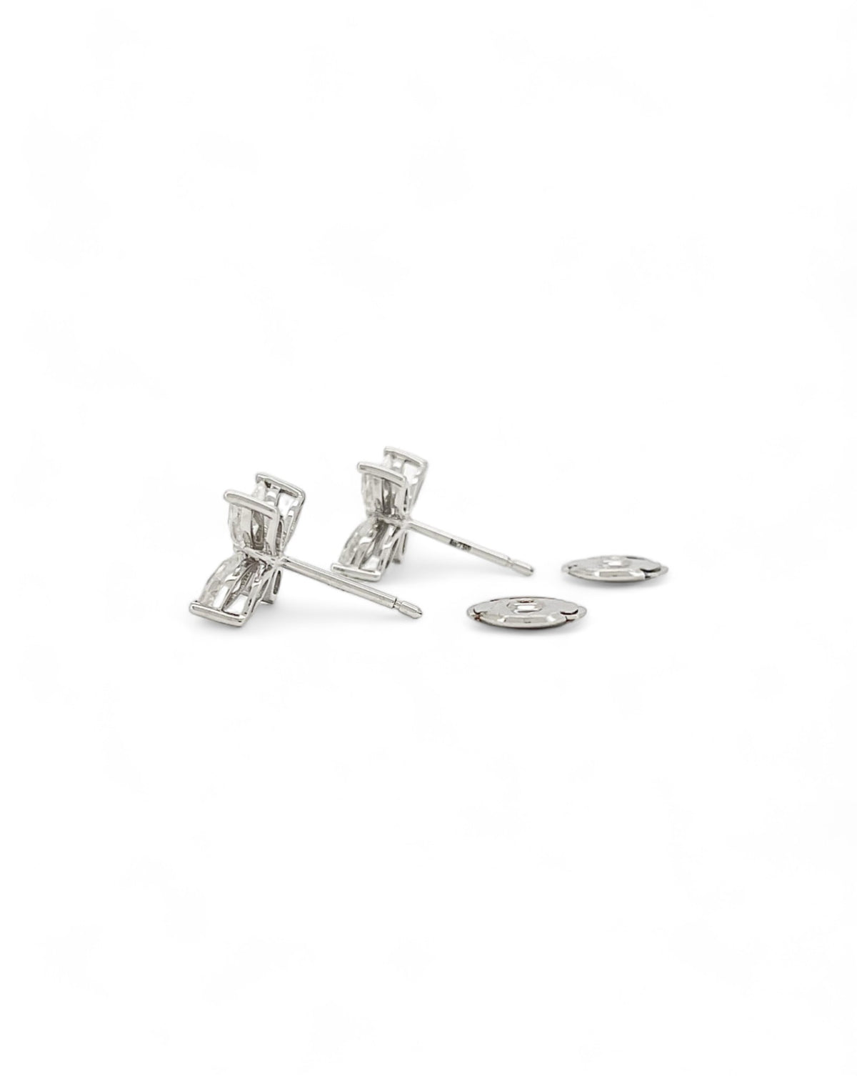 Whisper Round Moissanit Earrings