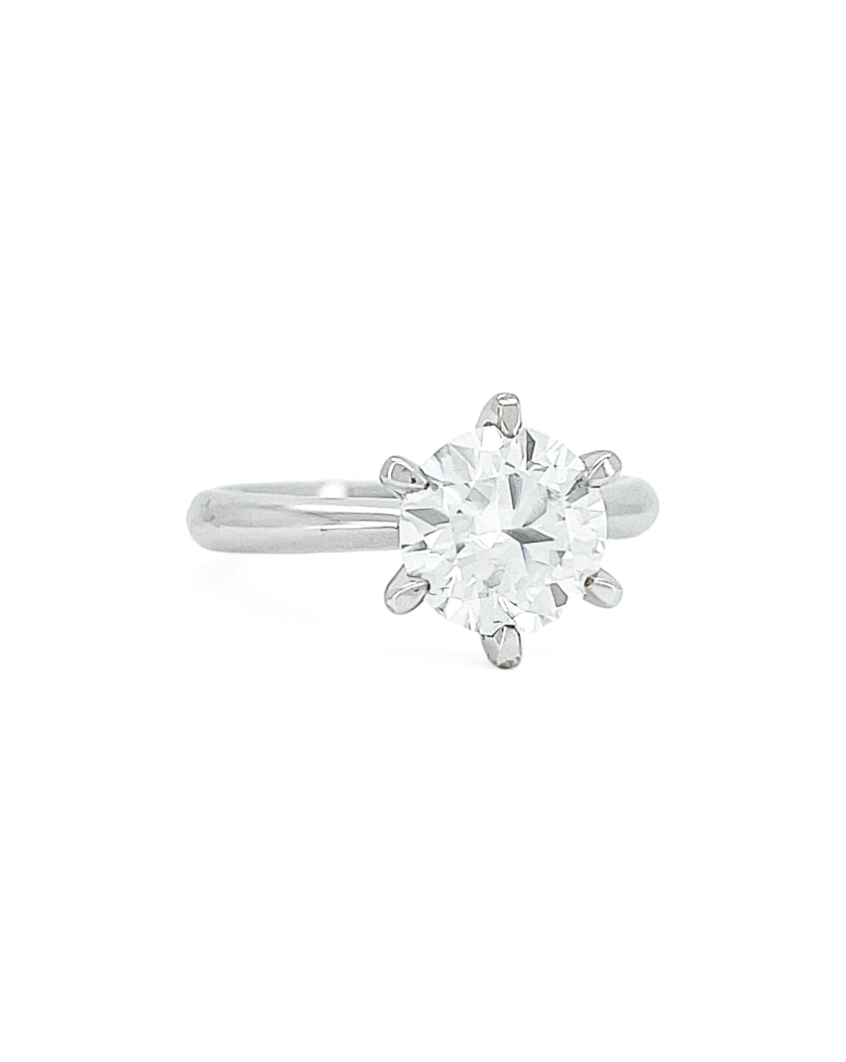 Moonlight Classic Round Moissanite Ring