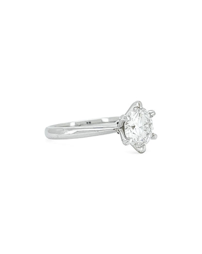Moonlight Classic Round Moissanite Ring