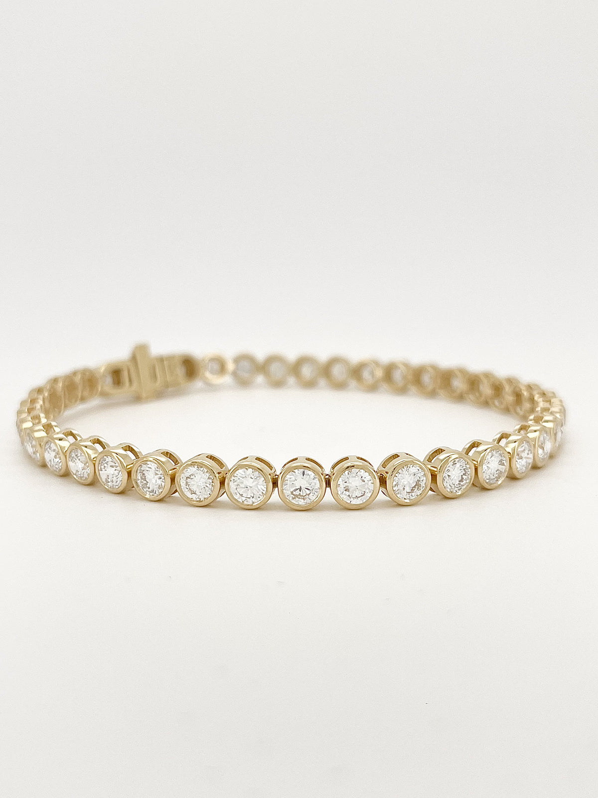 Tipsy Round Lab Diamond Tennis Bracelet