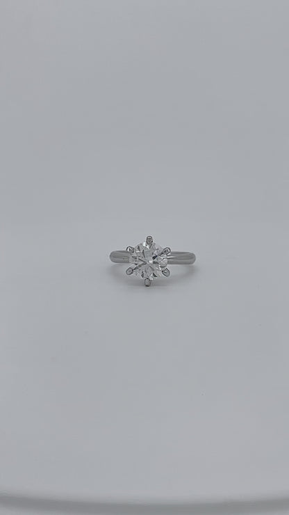 Moonlight Classic Round Moissanite Ring